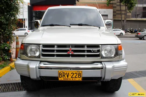 Mitsubishi Montero 3.0 V6 4x4