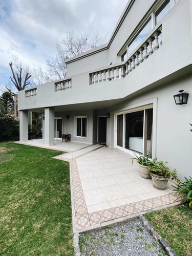 Imagen 29 de 30 de Venta Casa 7 Ambientes En Barrio Golf Club Argentino Con Jardín Y Pileta