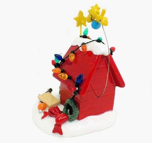El Pueblo De Snoopy Peanuts Se Prepara Para Navidad