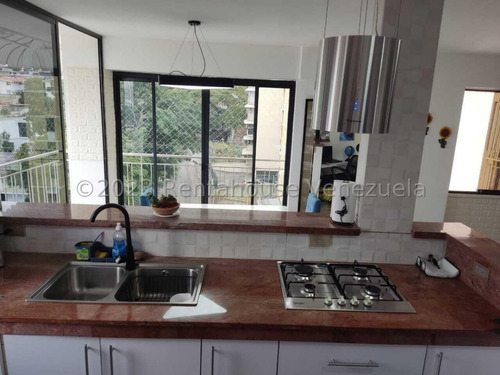 Imagen 3 de 25 de Apartamento Remodelado En Venta En Santa Monica Caracas