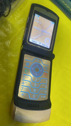 Motorola Modelo V3i Rarz Tipo Flip Basico. Dorado. Bonito¡ Dorado (Usado)