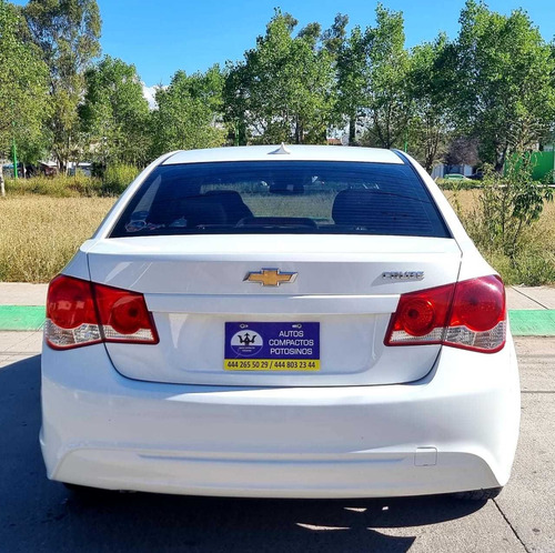 Imagen 3 de 9 de Chevrolet Cruze 2014 1.8 Ls Mt