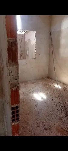 Casa C/ Garagem Em L, Sala/cozinha, 2quartos, 1banhe Quinta
