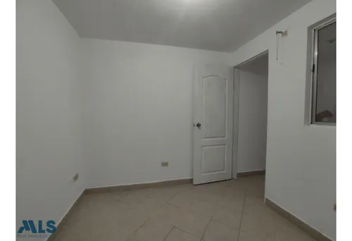 Casa Unifamiliar En Venta Aures # 1(mls#249011)