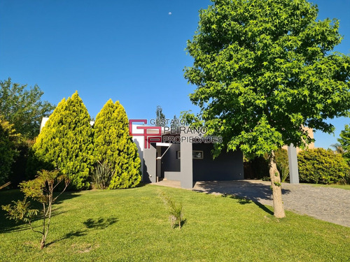 Hermosa Casa De Una Planta, Alquiler Temporario. Haras Santa María