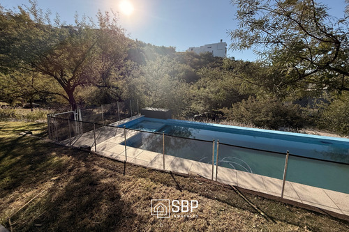 Se Vende Casa | Country La Deseada | Seguridad 24hs | 350 M2