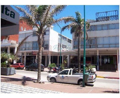Imagen 9 de 17 de Apto En Península Para La Venta.