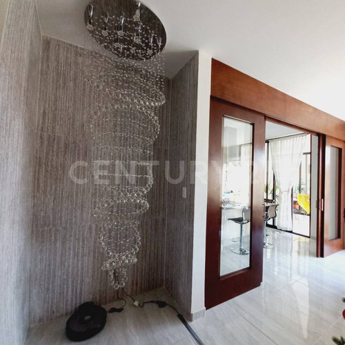 Casa En Venta Con Jardín Y Alberca En Atlixco, Puebla.