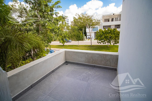 Casa En Venta Arbolada Cancún