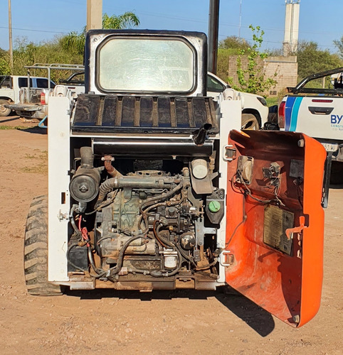 Minicargadora Bobcat S150