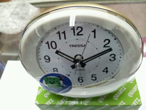 Reloj Despertador Tressa Dorado T-dd809