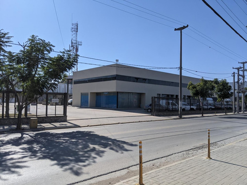 Imagen 1 de 14 de Excelente Local Comercial Sobre Bv Los Alemanes