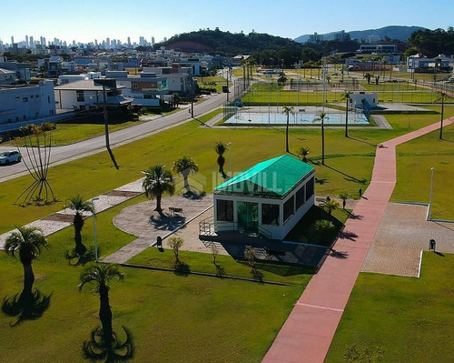 Imagem 9 de 11 de Ótimo Terreno No Condomínio Caledônia Private Village Com Completa Infraestrutura. - 3619_1