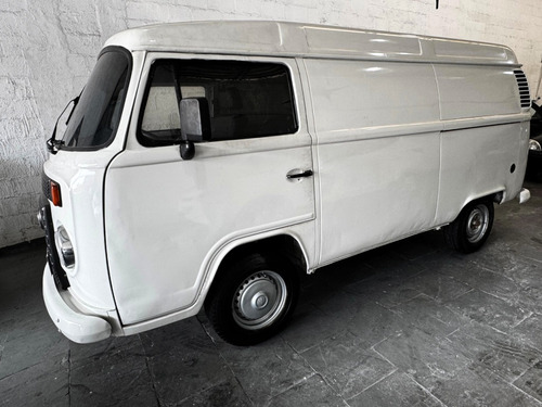 Volkswagen Kombi 1.4 MI FURGÃO 8V FLEX 3P MANUAL