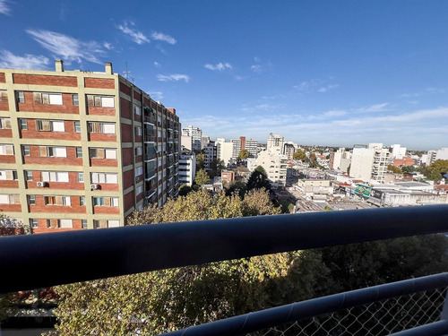 Venta Semipiso 5 Ambientes Dos Cocheras Caseros