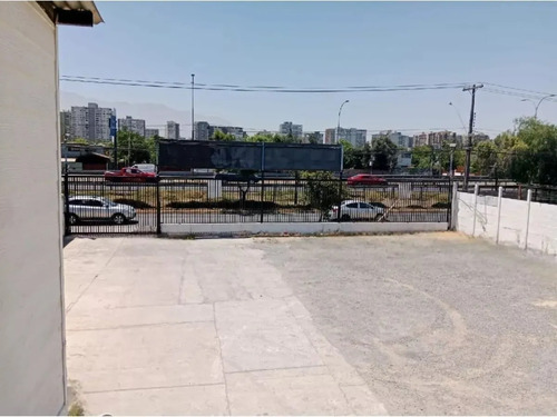 Se Vende Terreno Con Oficinas, Jjprieto Con Salesianos
