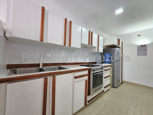Jean Pavon Tiene Bello Apartamento En Alquiler En El Este De Barquisimeto Lara 8 7 0 9