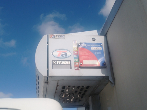 Imagem 7 de 9 de Hyundai Hd 78 2012 Baú Refrigerado