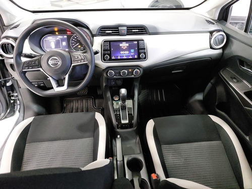 Imagen 7 de 11 de Nissan Versa Advance Mt