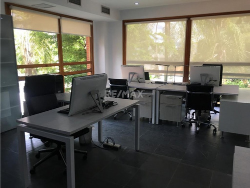 Alquiler Casa Comercial Altamira 450m2 5b/4ptos. Ideal Para Embajadas, Corporaciones, Etc