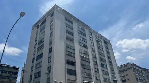 Venta De Apto De 2h 3b Amoblado