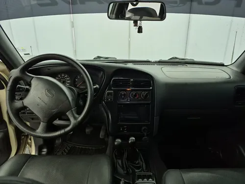 Nissan Pathfinder 3.3 R50 Std