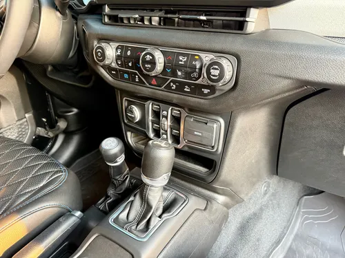 Jeep Wrangler Sahara 2.0 4ex Híbrido