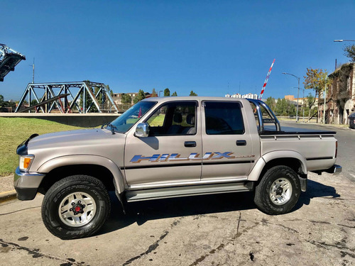 Toyota Hilux 2.8 D/cab 4x4 Millenium Sport E/lim 1999