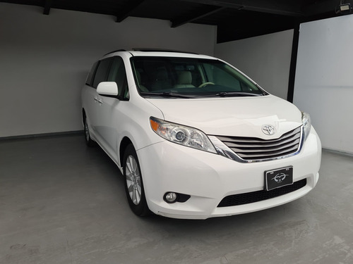 Imagen 3 de 15 de Toyota Sienna 2014 3.5 Xle Piel At