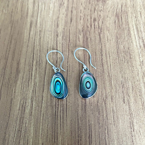 Imagen 4 de 10 de Arete Triangulo Concha Abulon De Plata.925 Agálea Joyería