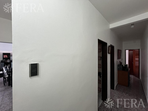 Venta De Casa 3 Ambientes Con Galpon Y Patio En Wilde