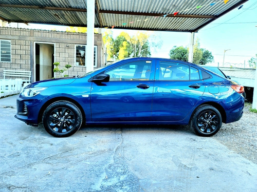 Imagen 4 de 14 de Chevrolet Onix 2021 1.0t Ls Std Modelo 2021