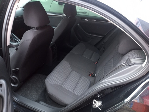 Imagem 8 de 9 de Volkswagen Jetta 2015 2.0 Comfortline Flex Aut 4p