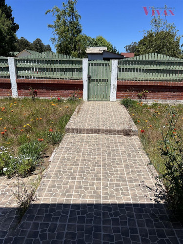 Cabaña En Venta De 3 Dorm. En Algarrobo