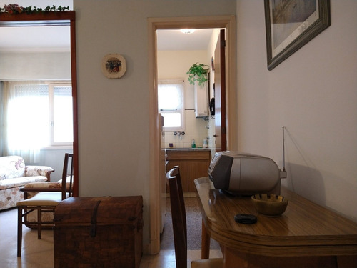 Imagen 6 de 14 de Venta Departamento Con Cochera 1 Amb En Plaza Colón - Dueño
