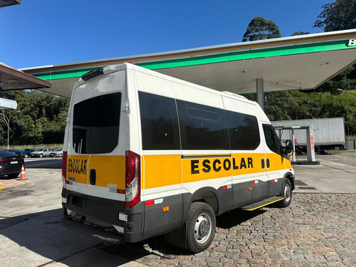 Daily Iveco 28 Lugares 2021/2022 Escolar