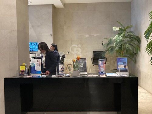 Oficina Planta Libre En Plaza Egaña