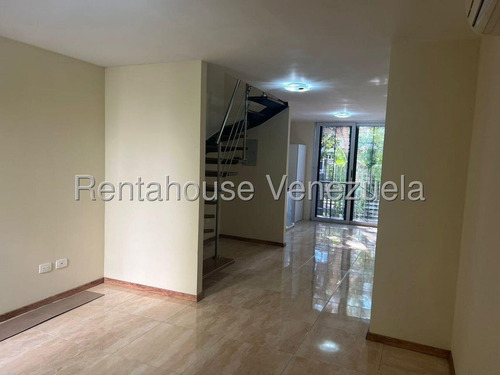 Dennymar, Alquila Bello Y Amplio Twonhouse, Al Este De La Ciudad, Brindándote La Oportunidad De Vivir Con Tu Familia En Ambientes Seguros Y Lleno De Comodidades Semi/amoblado B56986 Contáctame B
