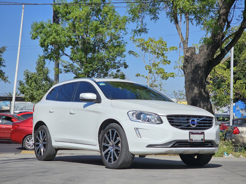 Volvo XC60 2.0 T Evolution At