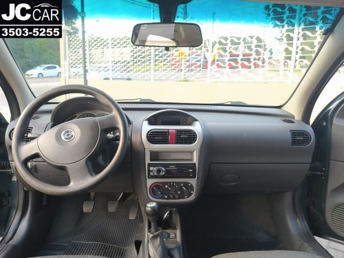 Chevrolet Corsa Sedan Premium 1.4