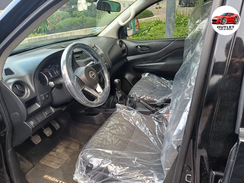 Nissan Frontier 2.5 Se Dc 4X2 Mt