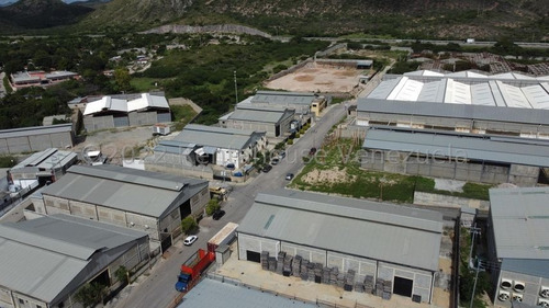 Imagen 22 de 30 de Galpones En Venta Zona Industrial Ii, Vigilancia Privada, 2560 Metros2. Código 23-15302, Mz 29/03