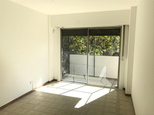 Imagen 2 de 20 de Departamento Venta Caballito 3 Ambientes Al Frente C/ Balcón