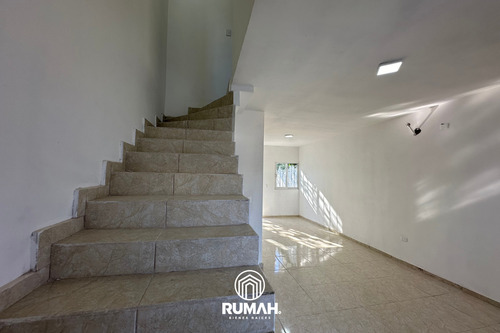 Casa En Venta En Col. Flores Magón