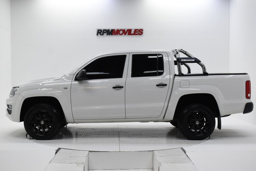 Imagen 4 de 11 de Volkswagen Amarok Trendline Manual 4x2 2019 Rpm Moviles