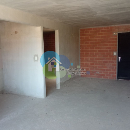 Guarenas, Apartamento Nueva Casarapa, Camino Real Obra Gris
