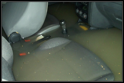 Imagen 4 de 5 de Secados De Autos Inundados Servicios De Emergencia 24hs