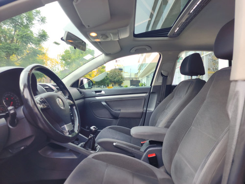 Volkswagen Vento 2.5 Advance 170cv