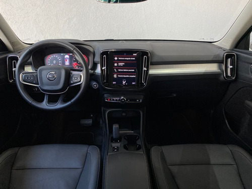 Imagem 4 de 8 de Volvo Xc40 2.0 T5 Gasolina Momentum Awd Geartronic 2019/2020
