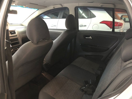 Imagem 7 de 10 de Volkswagen Fox 2014